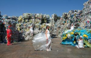 una delle foto di Marisa Laurito alla mostra "Transavantgarbage"