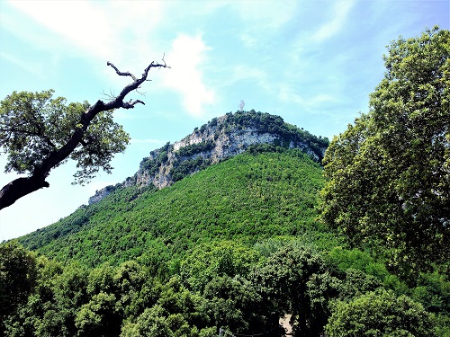  Monte San Liberatore e il suo Monastero. Tra cielo e mare.