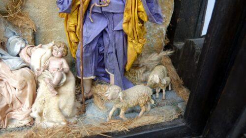  Viaggio nel presepe napoletano: i pastori, le pecore ed il loro significato simbolico