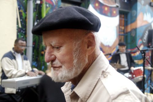  Muore a 101 anni Lawrence Ferlinghetti, noto poeta ed editore della Beat Generation