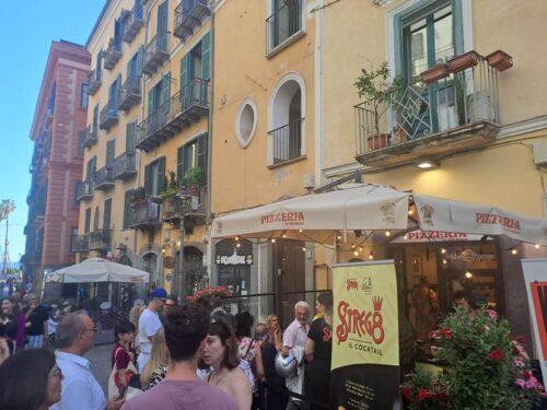  L’antica Pizzeria da Michele con Strega Alberti Benevento e Chin8 Neri per un evento unico