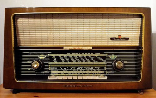  6 ottobre 1924-2024: 100 anni di radio in Italia! Video killed the radio star?